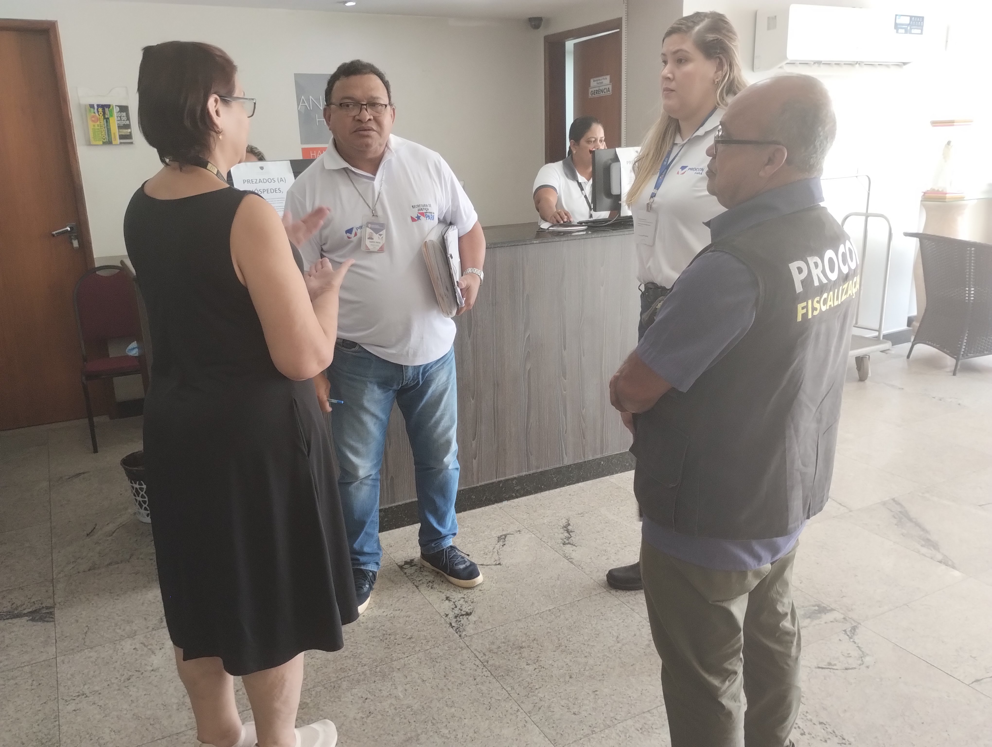 Procon fiscaliza hotel