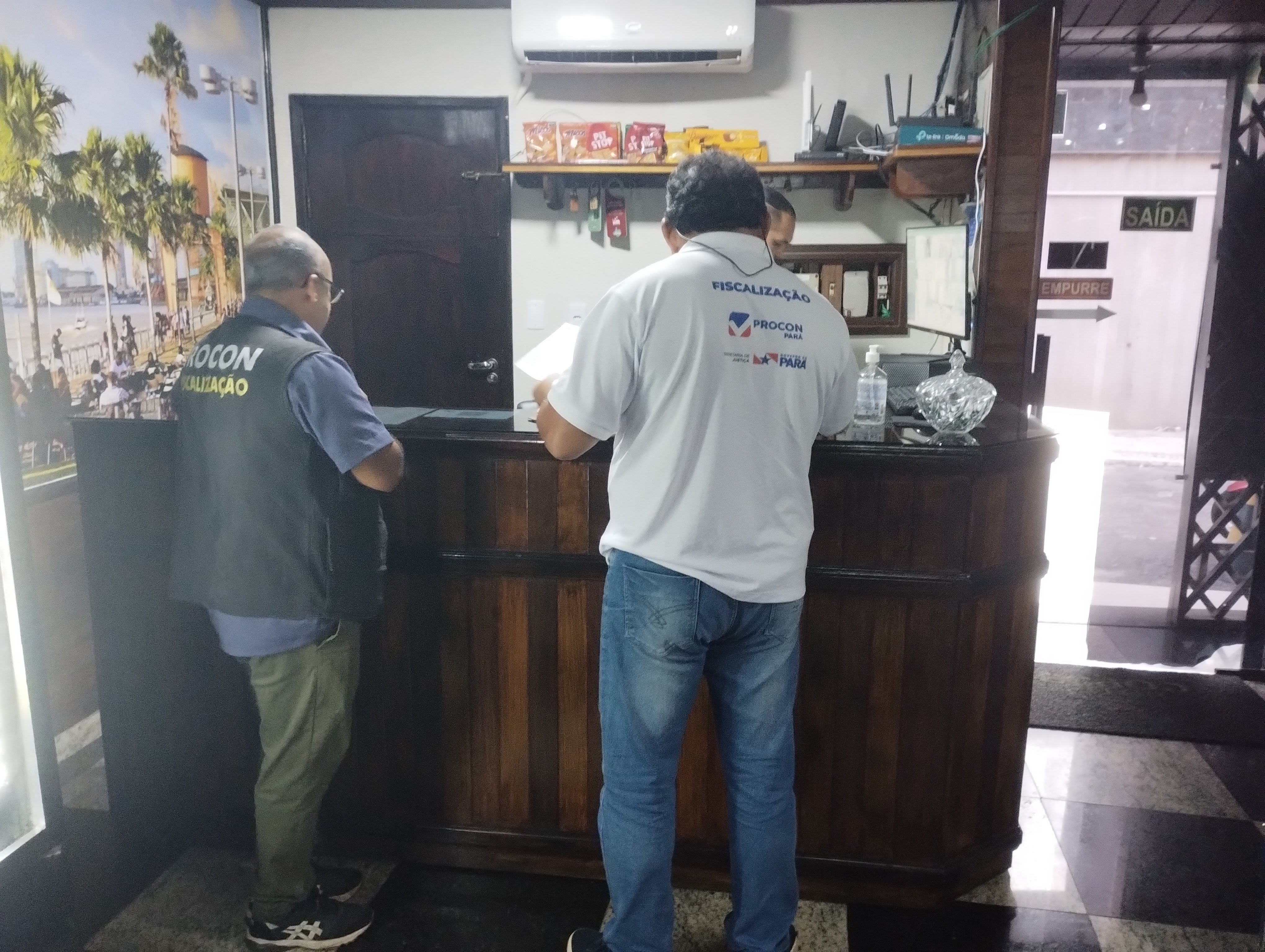 Procon fiscaliza hotel