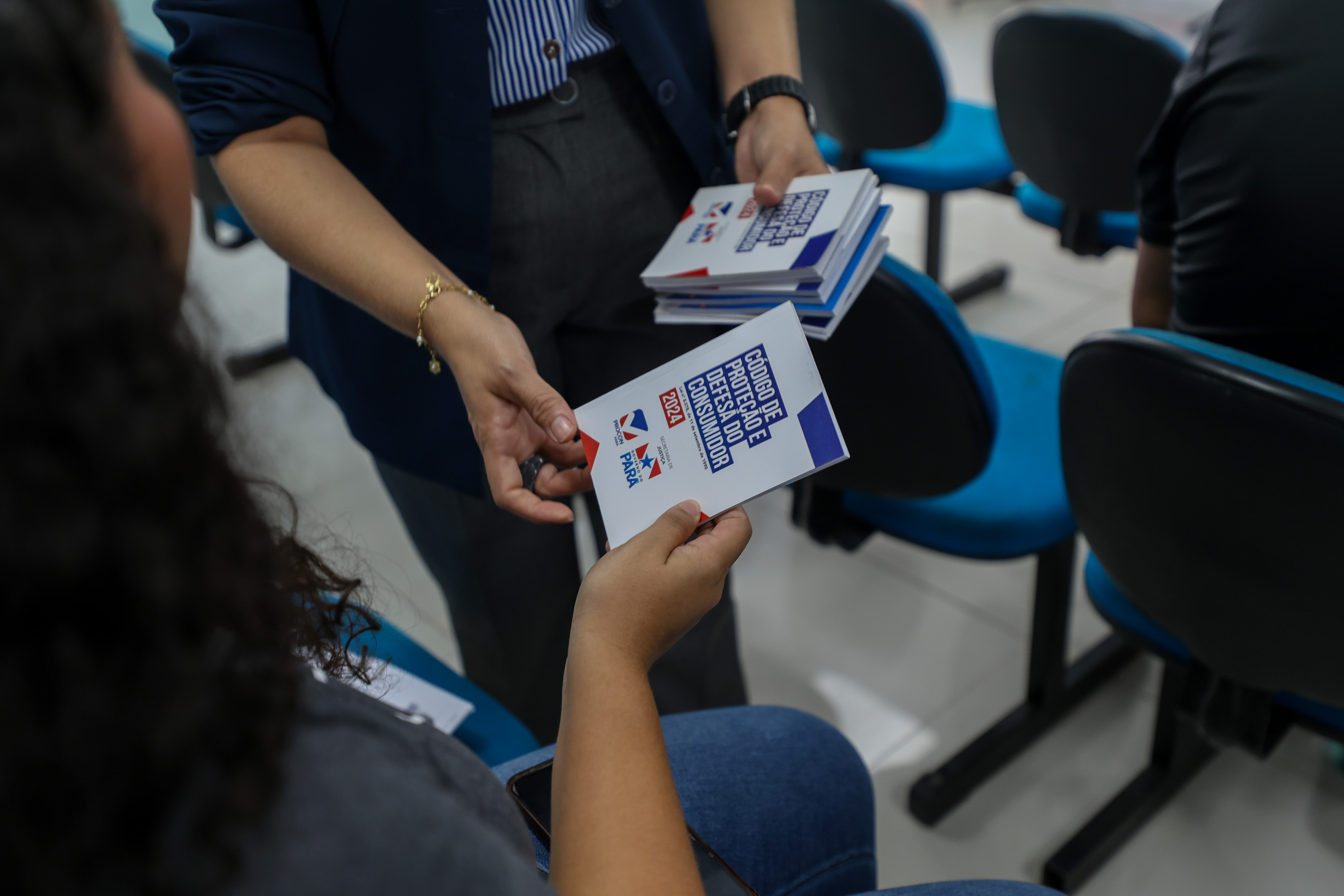 Exemplares do CDC foram distribuídos na sede do Procon Pará